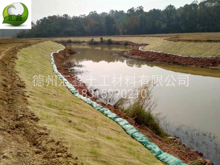 植生毯進(jìn)行邊坡修復(fù)是如何施工的